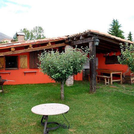 El Uncar Villa Castrejon de la Pena Exterior photo