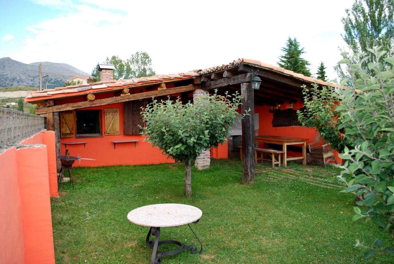 El Uncar Villa Castrejon de la Pena Exterior photo
